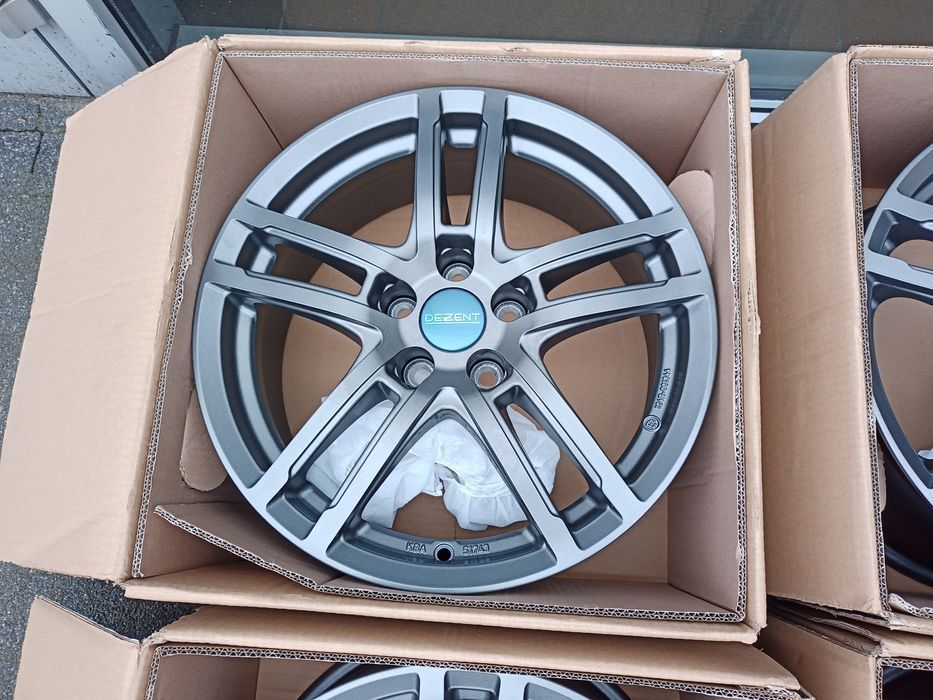 17" Ford Focus Mk2 Mk3 Mondeo Mk4 Mk5 S-Max C-Max Galaxy 5*108 Szare