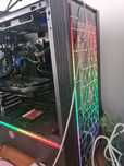 Komputer z monitorem
