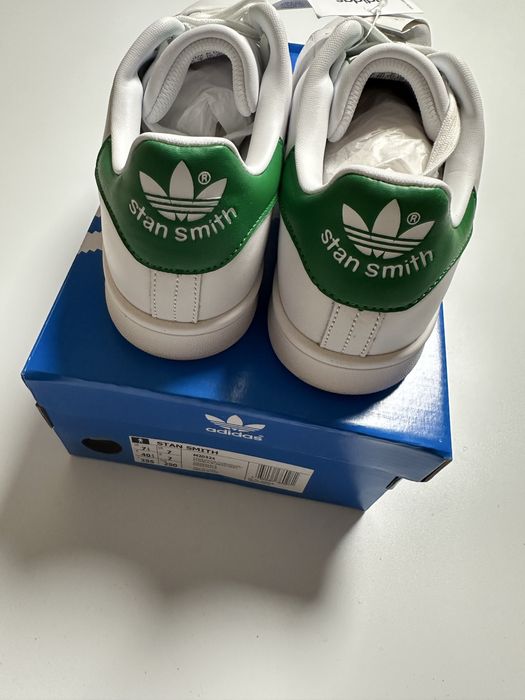 Bytu Adidas rozmiar:40