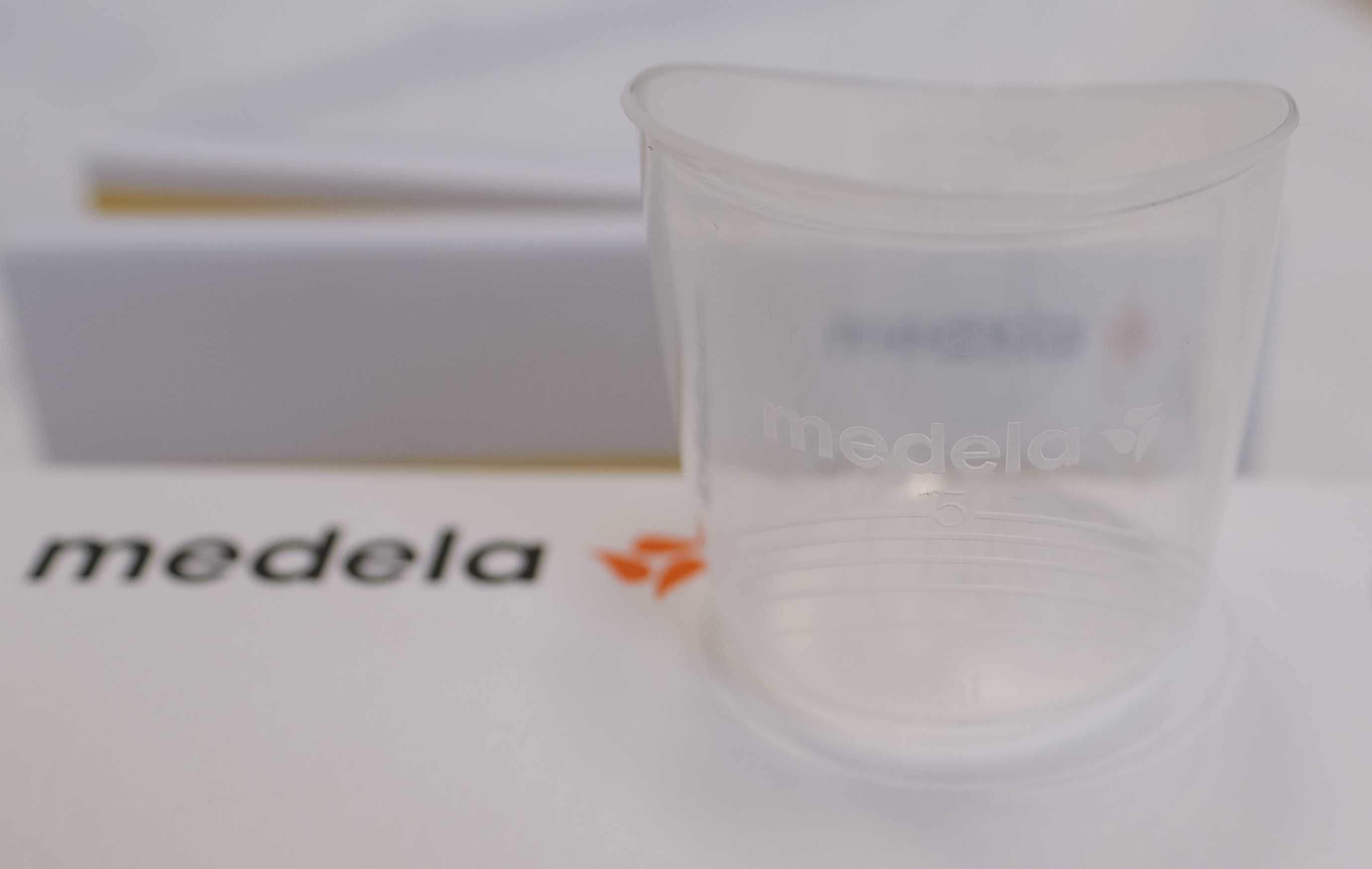 Medela kubeczek do karmienia kubek dla niemowląt pojemnik 30ml