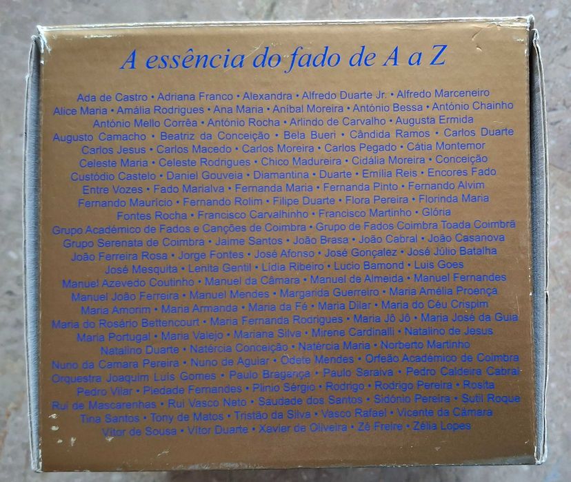 Fado Capital - Caixa com 10 CDs + 1 DVD dedicado ao fado - Artigo novo