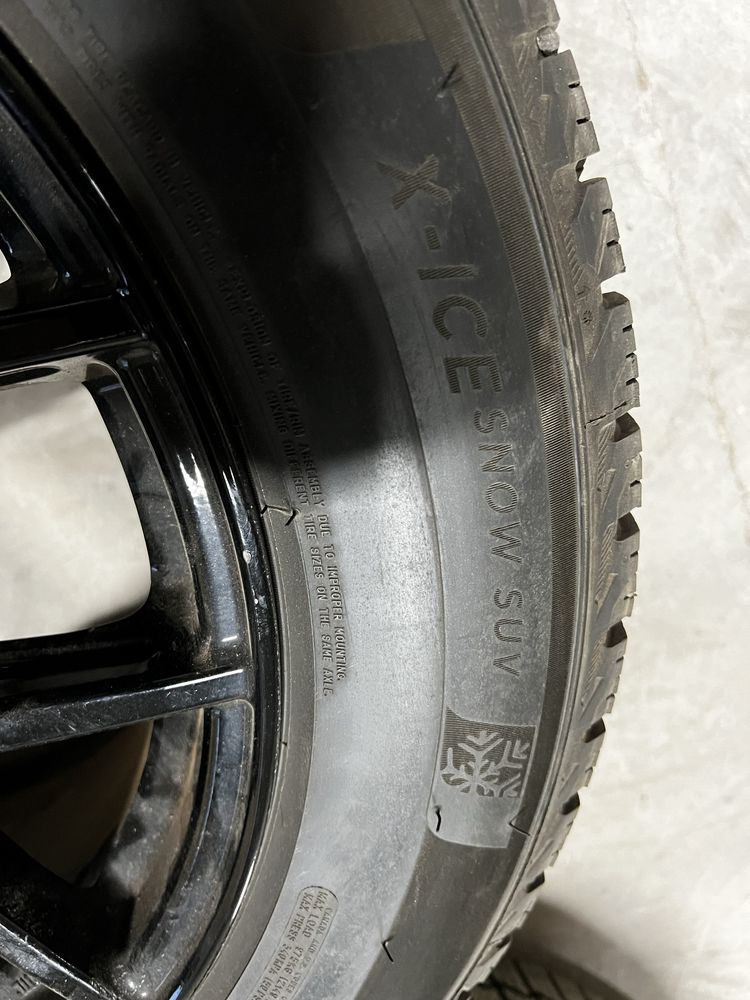 Резина зима MICHELIN 235/60 R18 2022 року, ідеальний стан