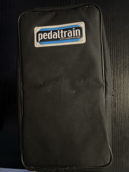 Pedaltrain Nano com fonte de alimentação