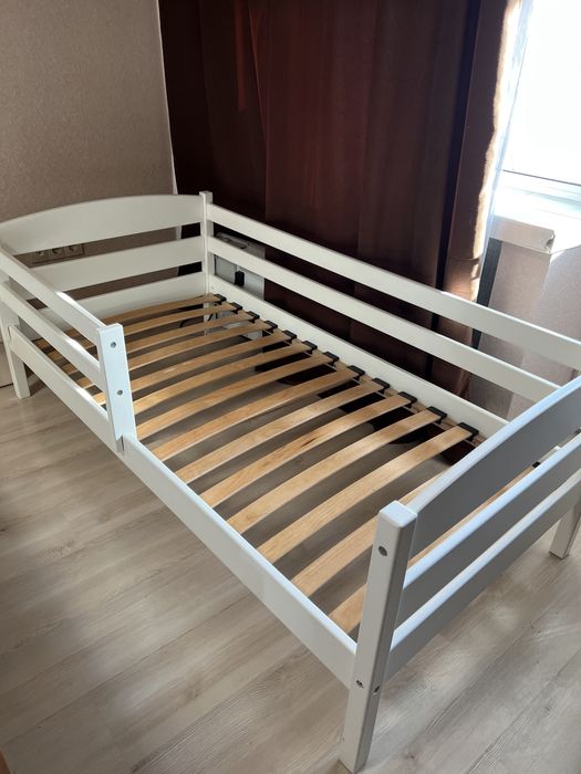 Ліжко дитяче 160х80