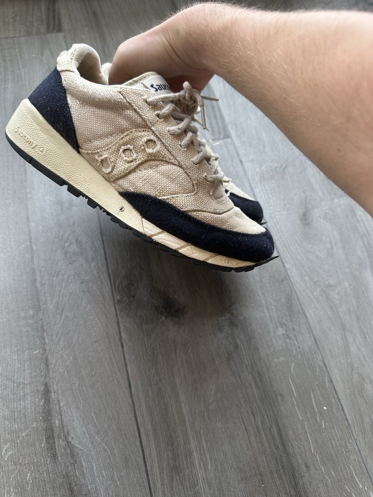 Saucony Jazz.