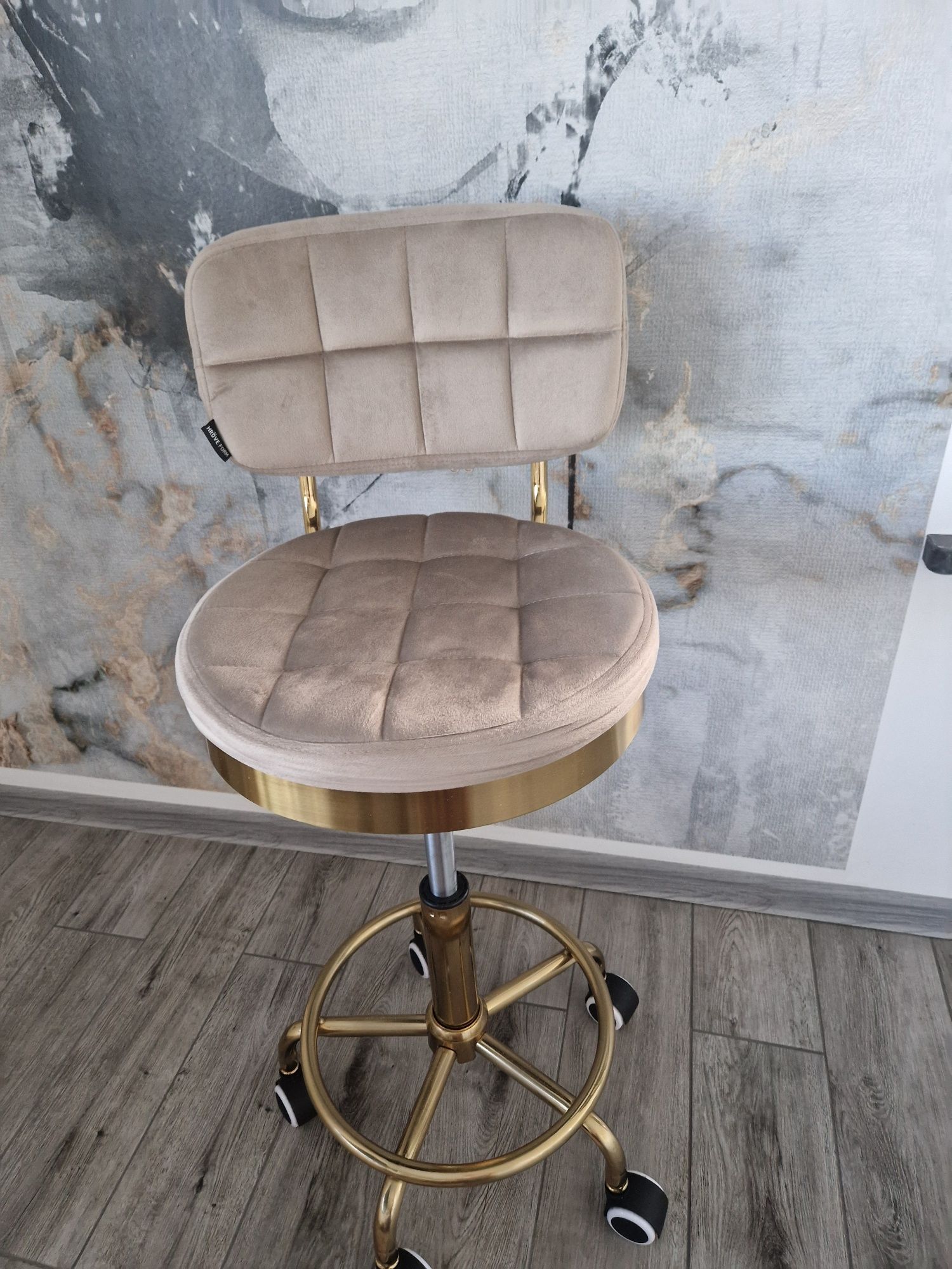 Taboret welurowy