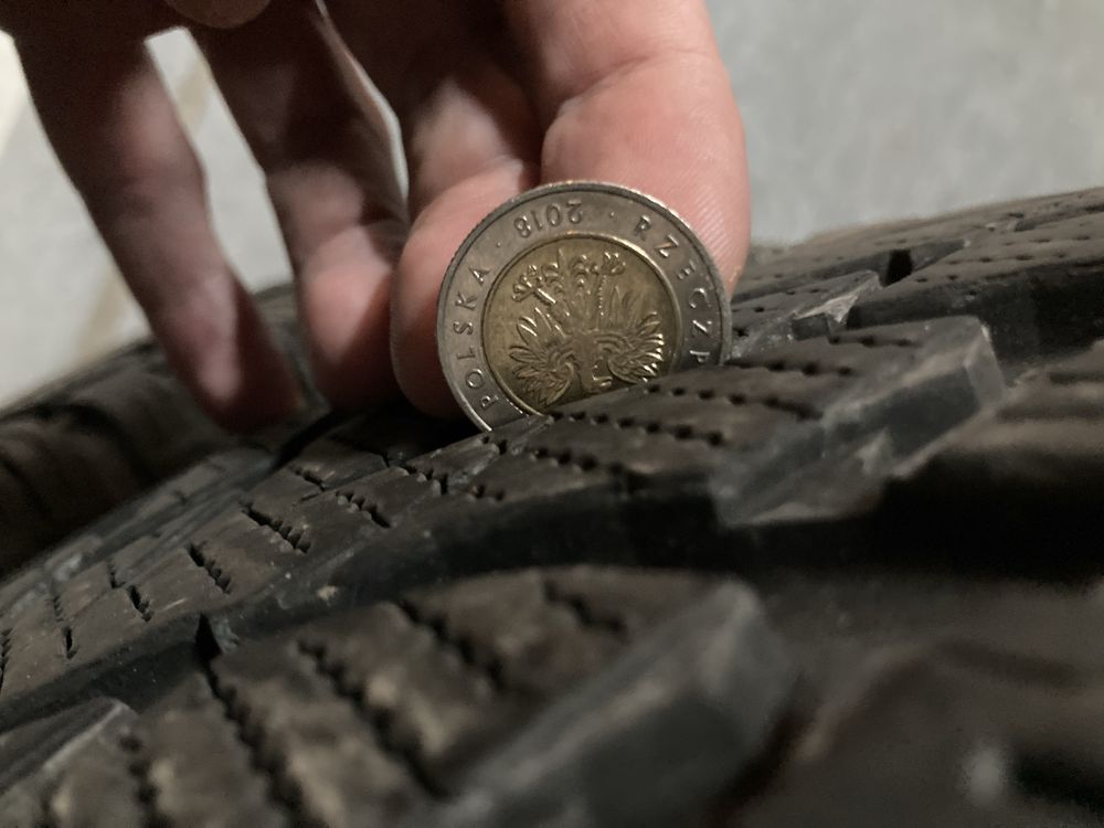 Opony Nokian WR SUV4 225/55 R 19