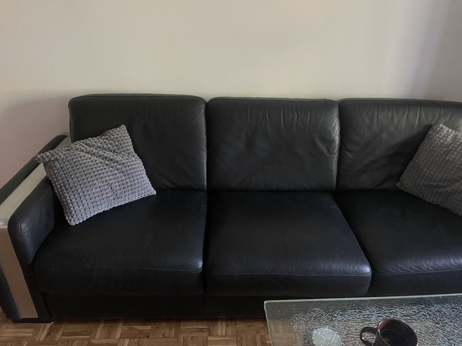 Komplet dwóch kanap ze skóry