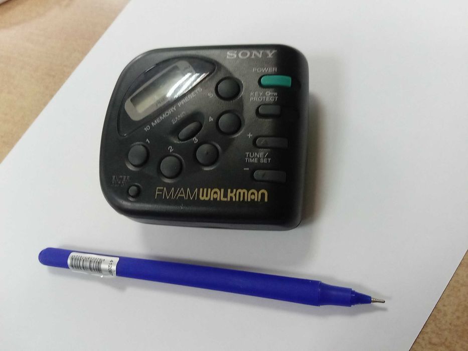 Радіо SONY fm/am walkman