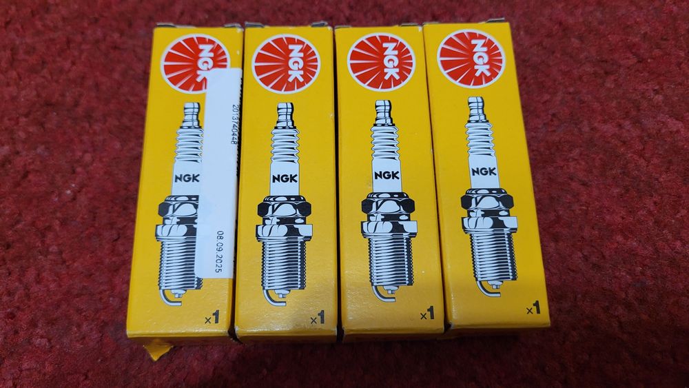 Свічки запалювання NGK BKR5ES-11