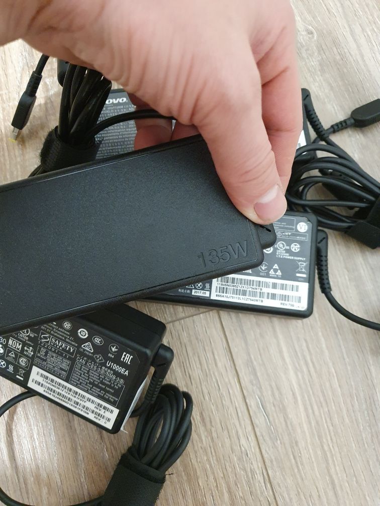 Зарядка зарядное блок питания Lenovo USB Pin 135w оригінал