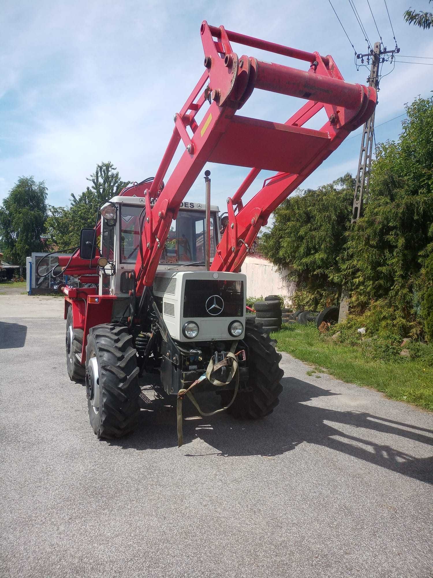 Ciągnik Mercedes MB TRAC 800