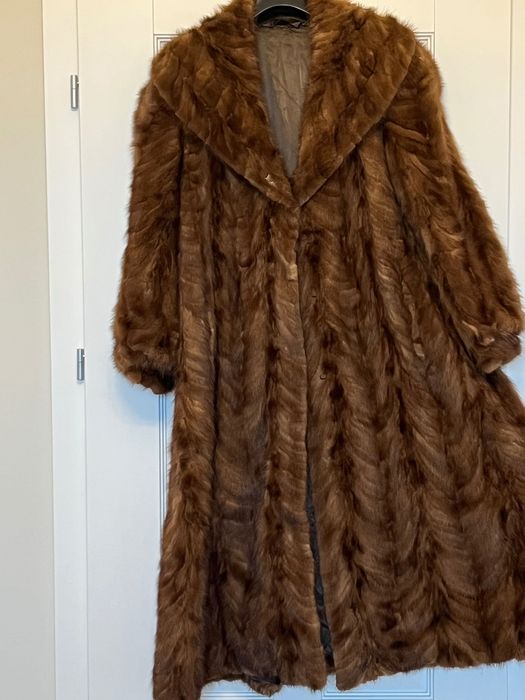 Futro z norek naturalne