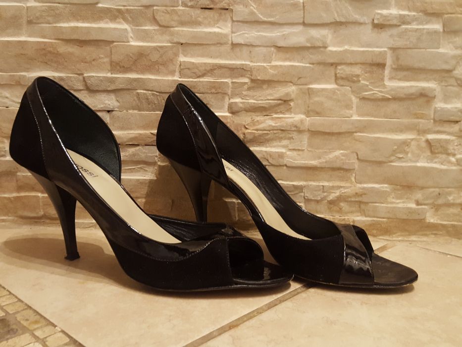 Szpilki gino rossi rozm. 40