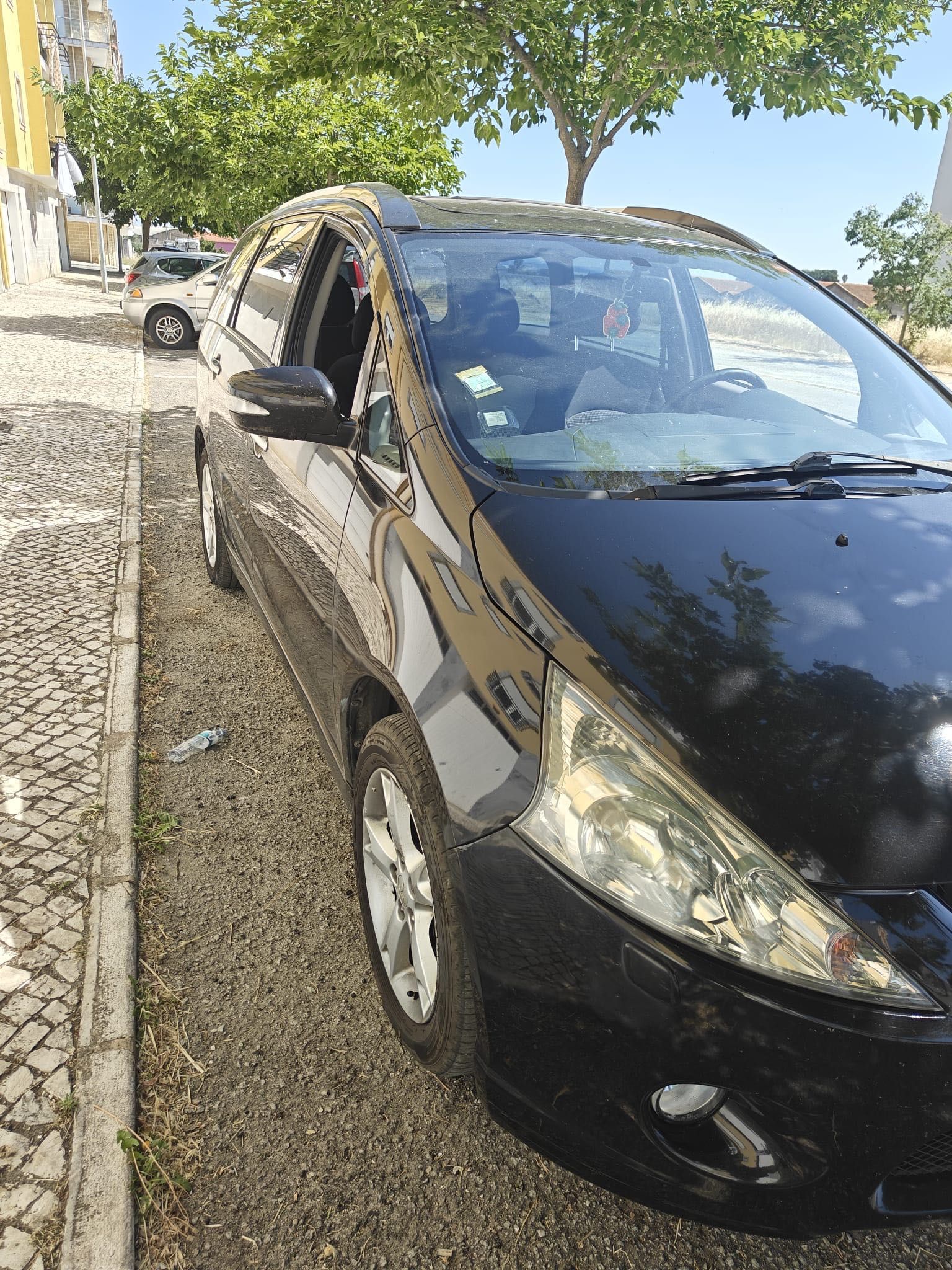 Mitsubishi Grandis