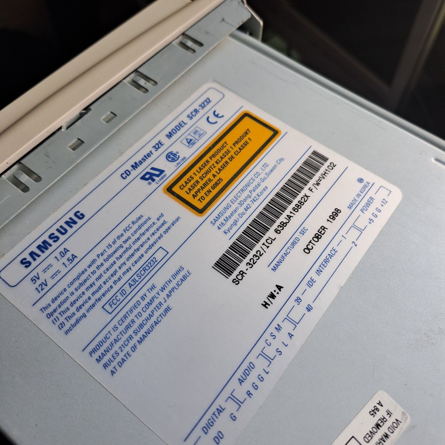 Retro Komputer stacjonarny PC Pentium 2