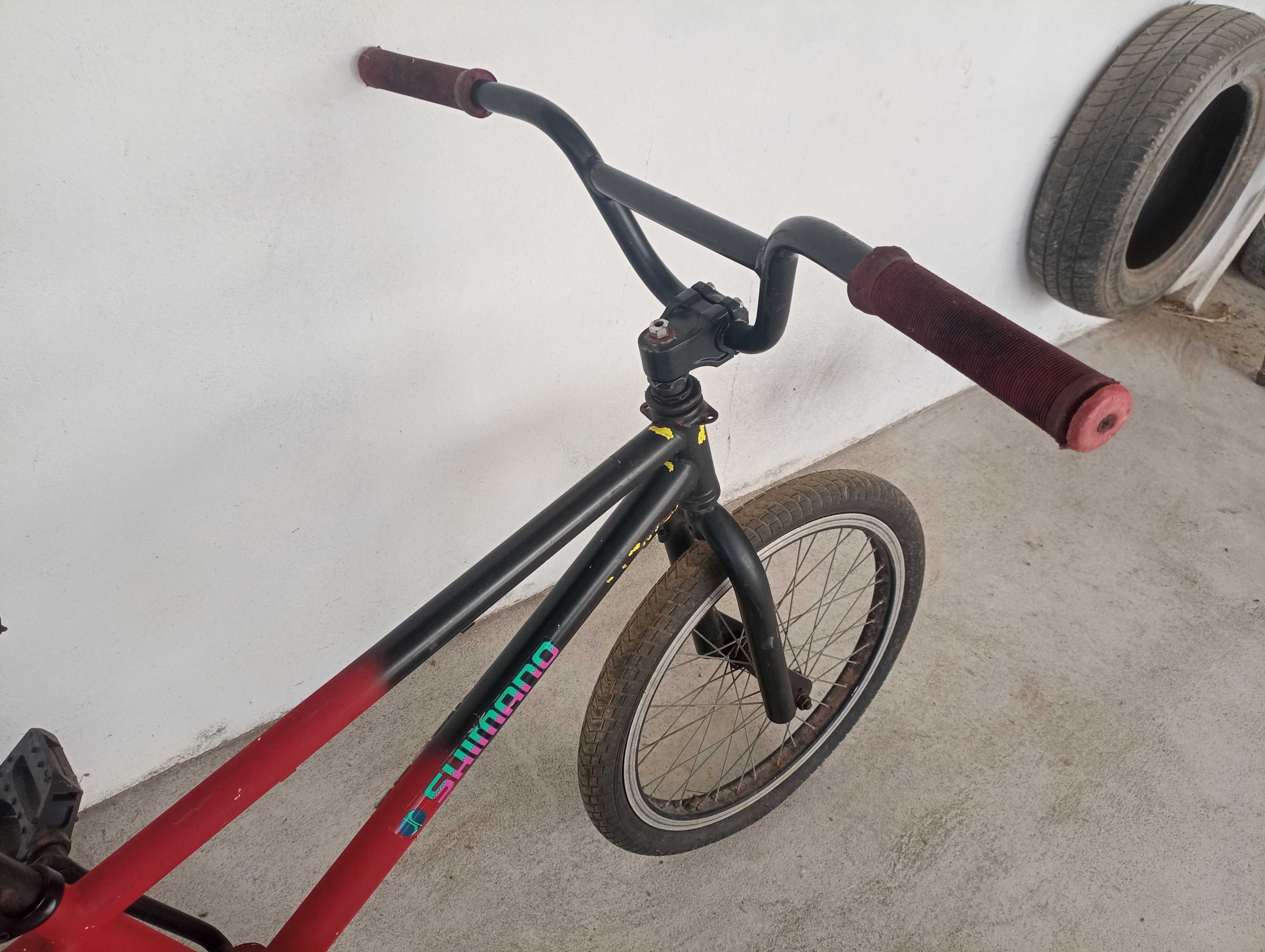 Quadro de BMX para reparação