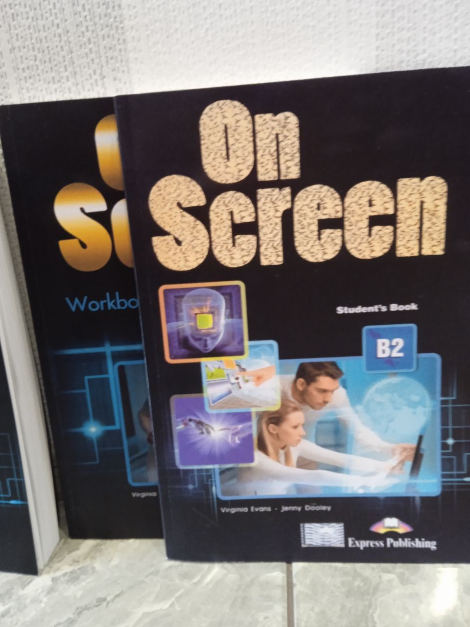 On screen 1 2 3 B1+ B2 B2+ C