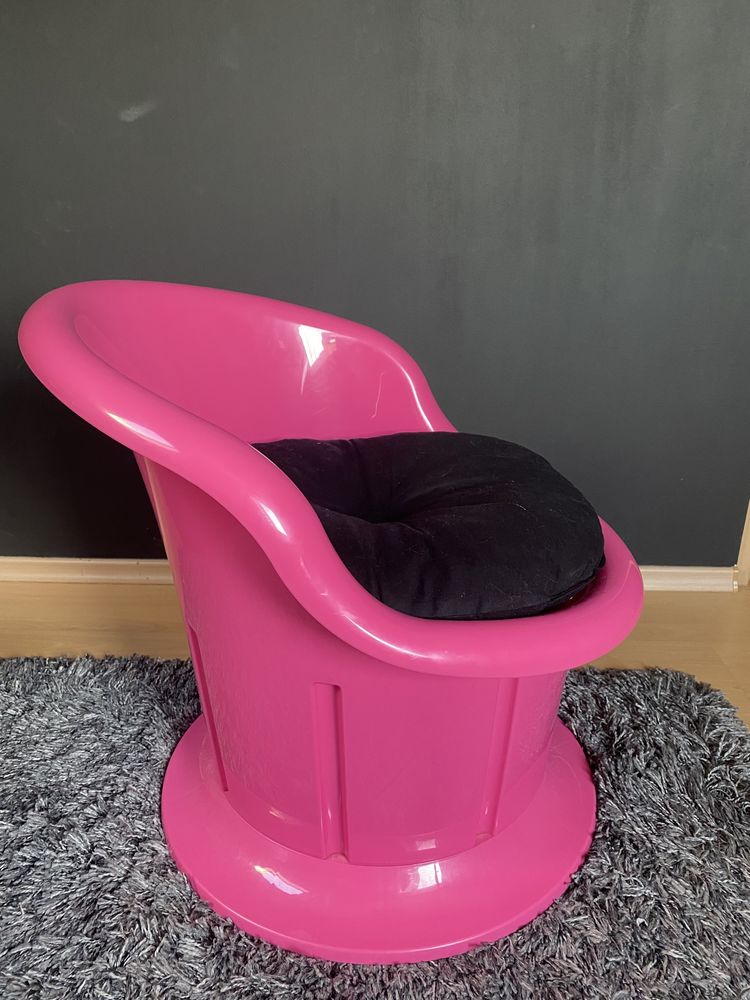 Ikea fotel różowy ze schowkiem siedzisko pufa idealny