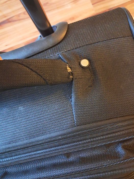 Walizka czarna materiałowa- pojemna