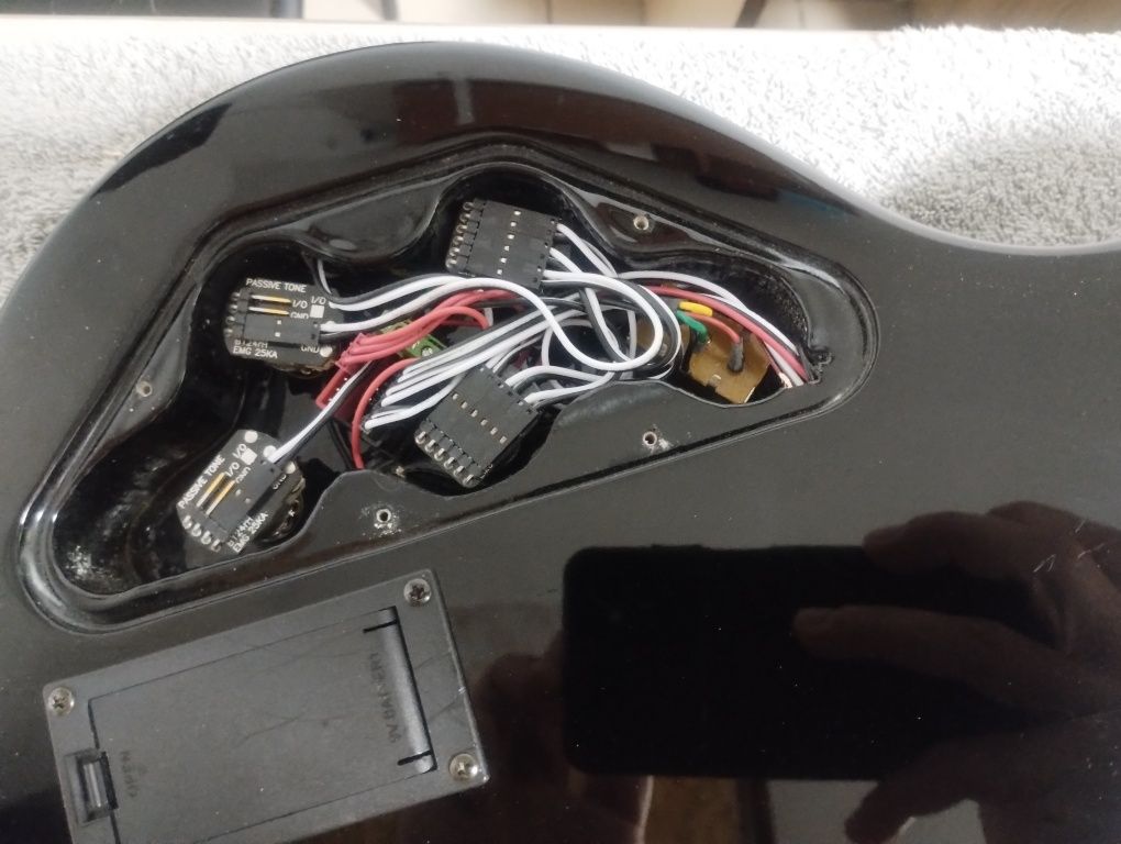 Harley Benton DC-200 + EMG® Active Pickups (81,85)