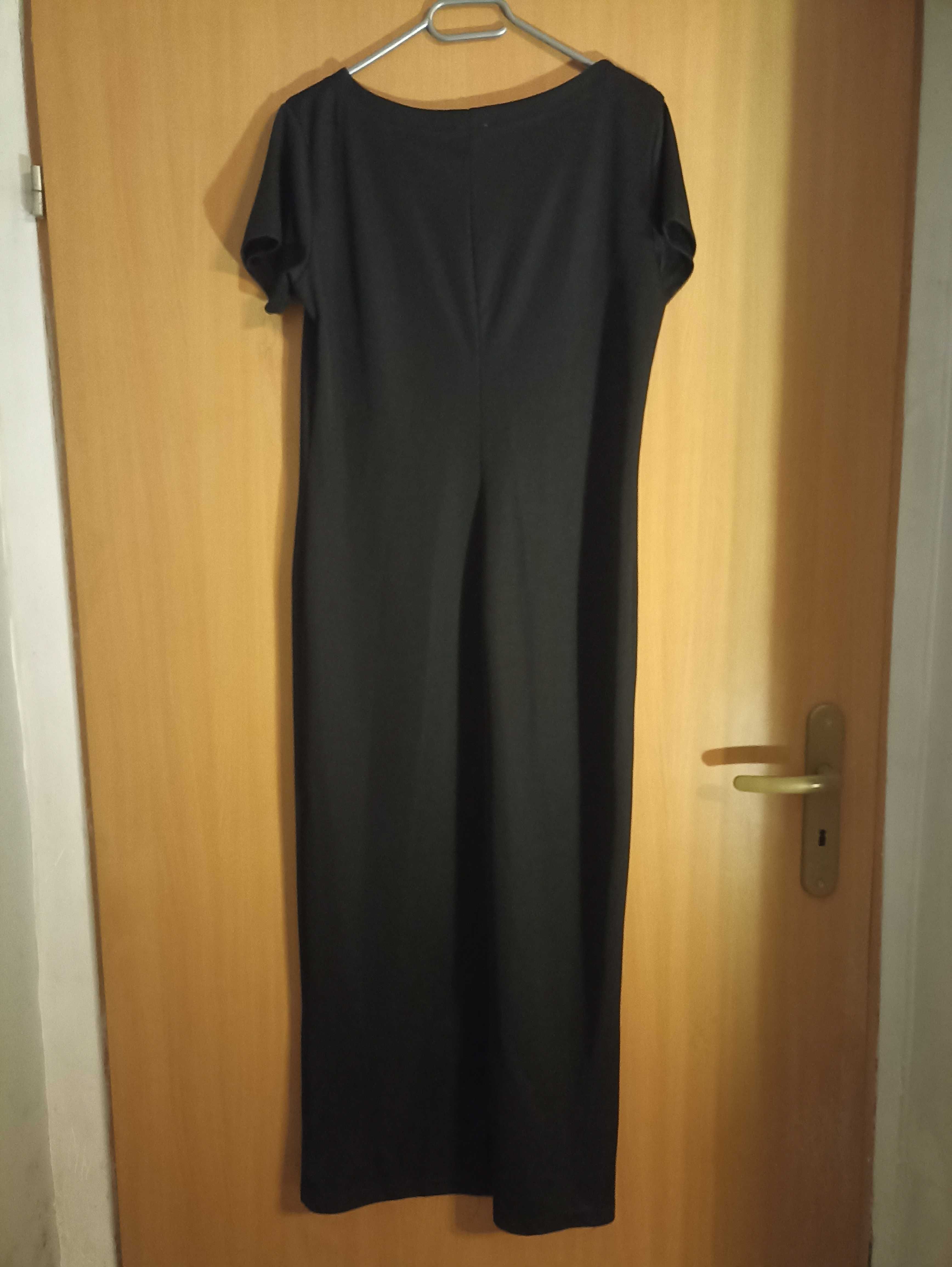 Czarna sukienka długa