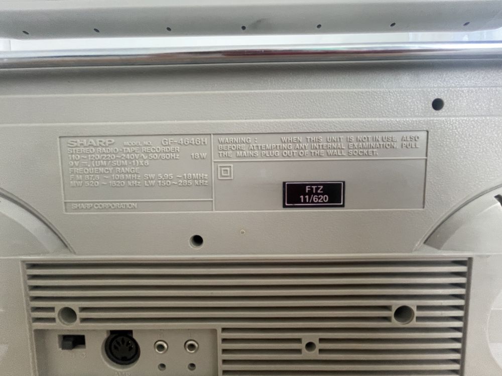 Касетний магнітофон бумбокс SHARP GF 4646 раритет
