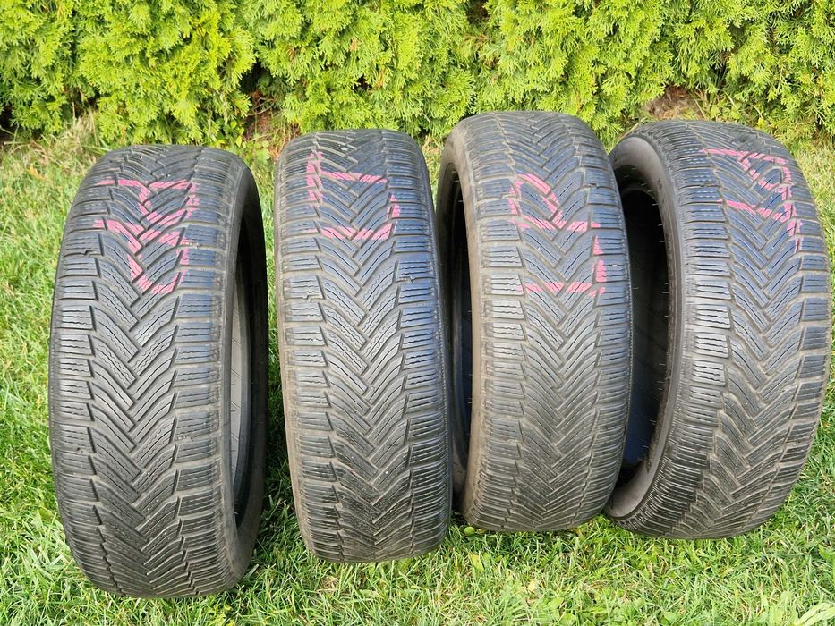 Michelin Alpin 6 215 / 55 r 17  94 V komplet 2021