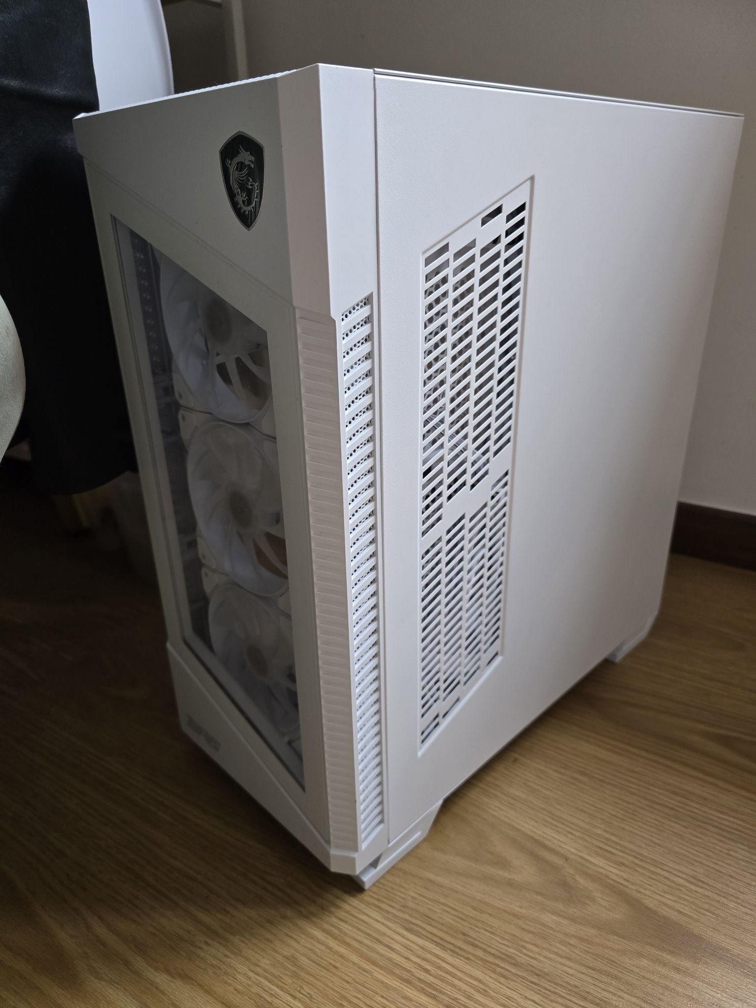 Caixa msi velox 100r c/caixa