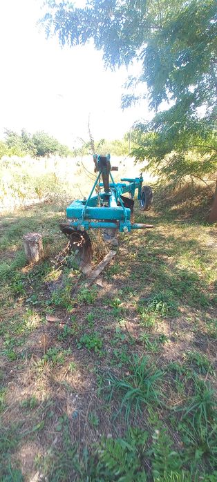 Продам плуг  на високій