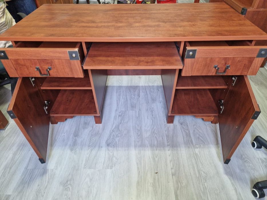 Sprzedam szafę i biurko VOX IMPERIUM