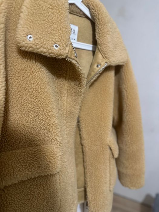 Шубка Zara карамельного кольору