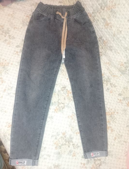 Джинси для дівчинки сірі , стан нових