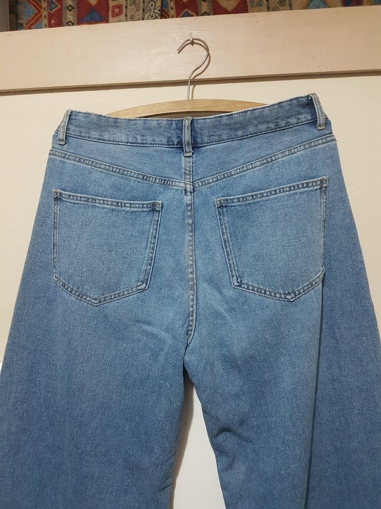 Spodnie jeansy roz.40 Bershka nogawki szerokie, proste