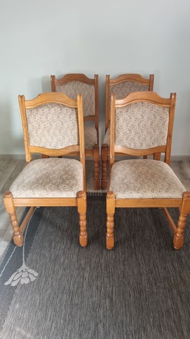 Stół z 6 krzesłami