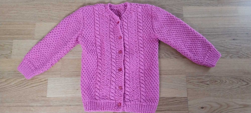 Sweterek dla dziewczynki, rozm. 98, stan bdb