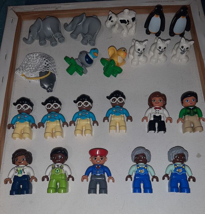 Розпродаж нових оригінальних фігурок та деталей Лего Дупло.