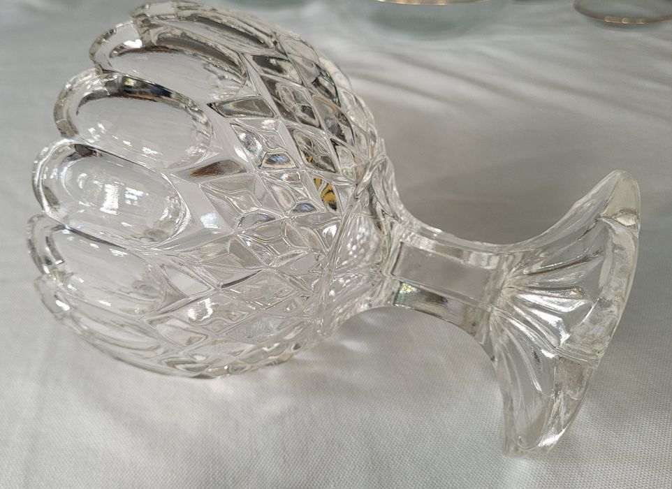 Cukiernica w stylu Flint Glass szkło prasowane stan bdb