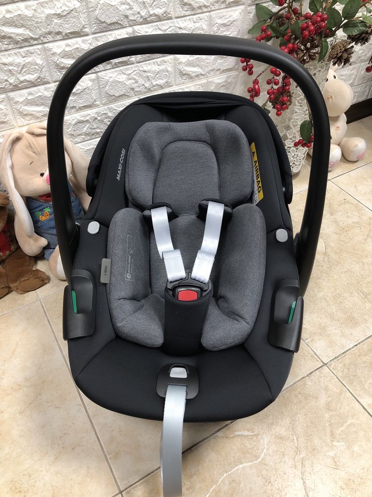 Автокрісло MAXI-COSI Pebble 360 Група 0+ (0-13 кг) автолюлька