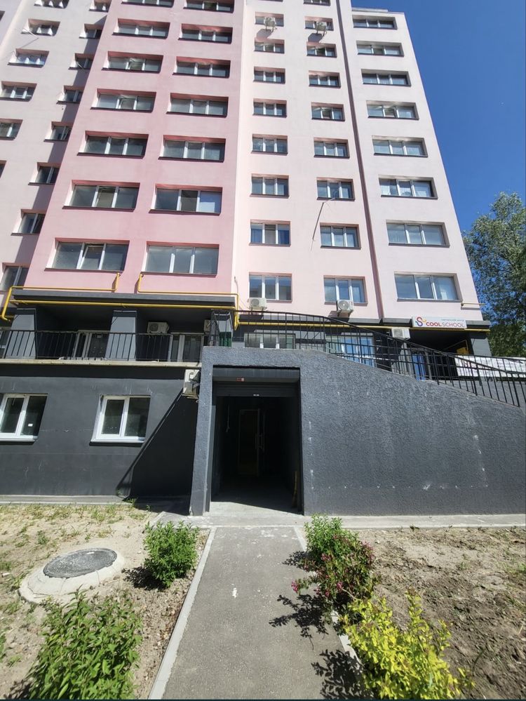 Продажа комерції з ремонтом 51 кв м