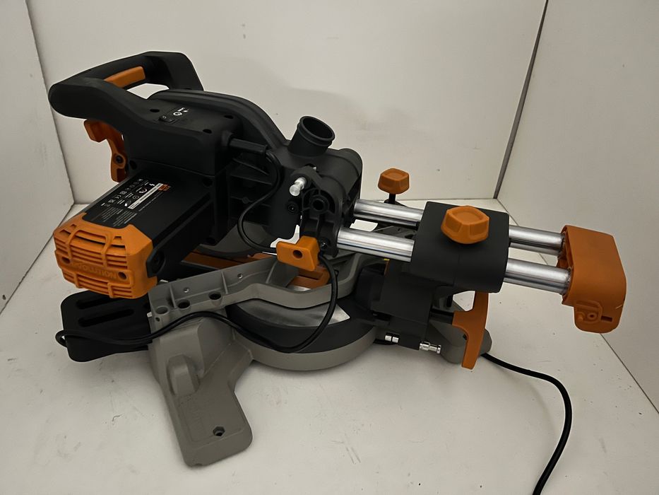 Piła ukośnica Evolution 1500 W 210 mm