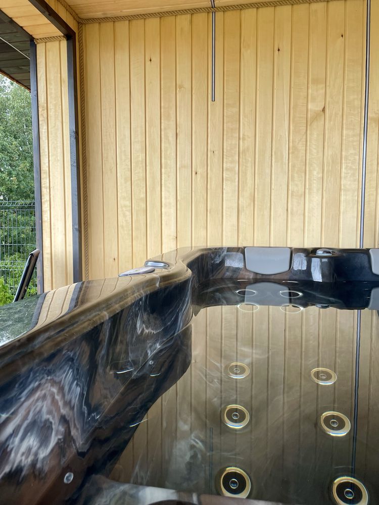 Stodoła Na Kresach-widokowy dom w górach z wyżywieniem JACUZZI & SAUNA
