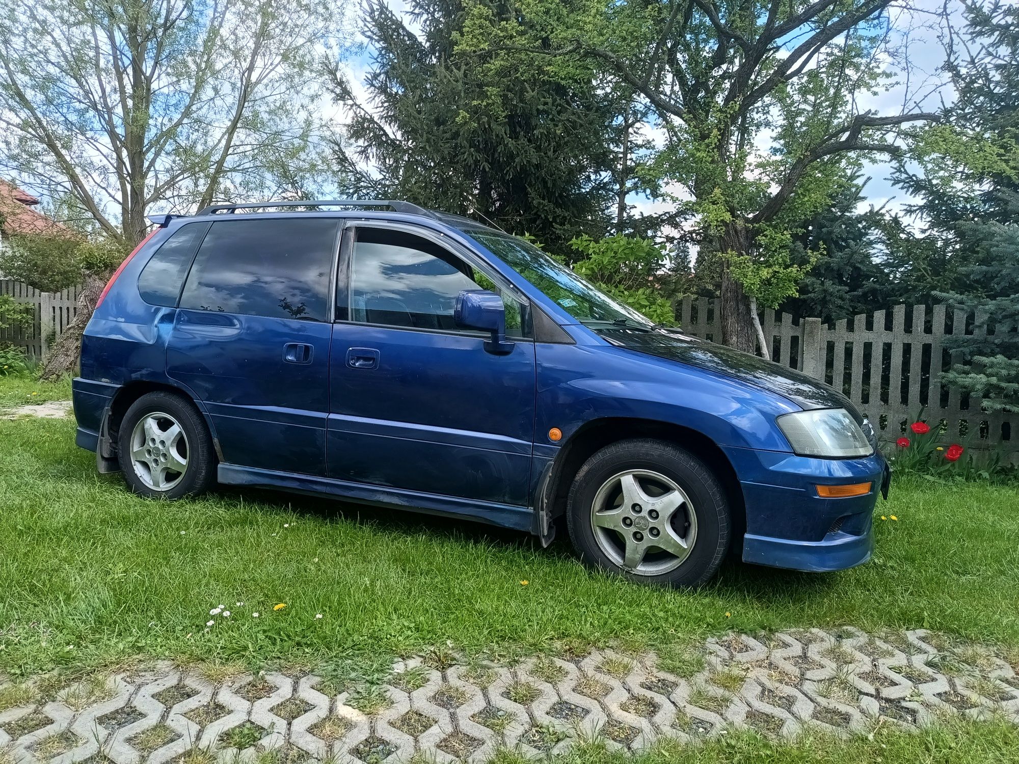 Mitsubishi Space Runner 2.0 benzyna  gaz LPG, 2000r, Hak, Klimatyzacja