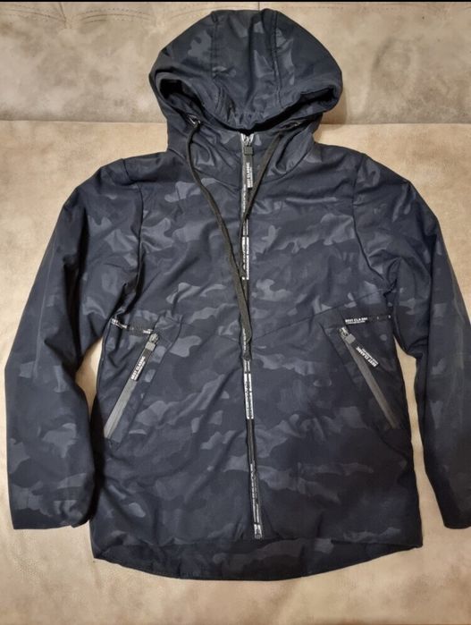 Курточка демисезонная р.146