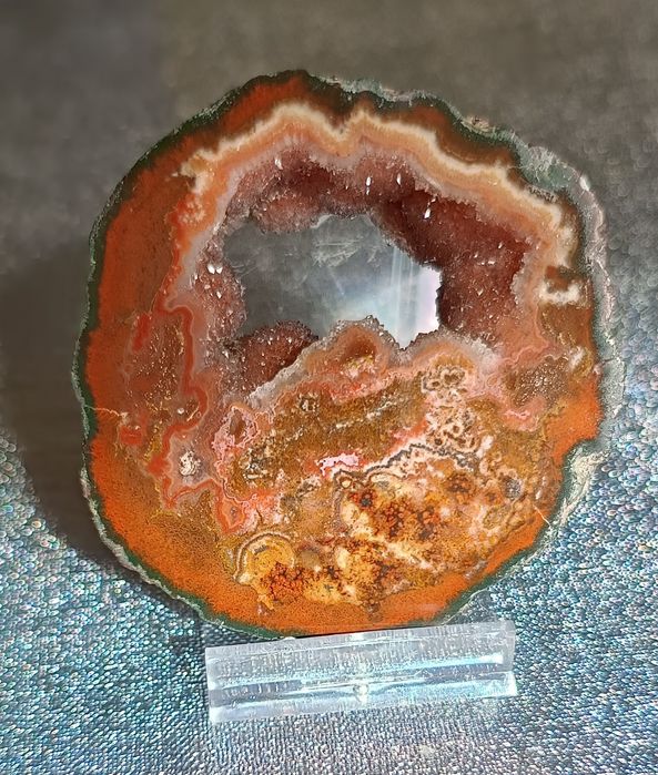 Sprzedam agat z częściową geodą - przepiękny okaz