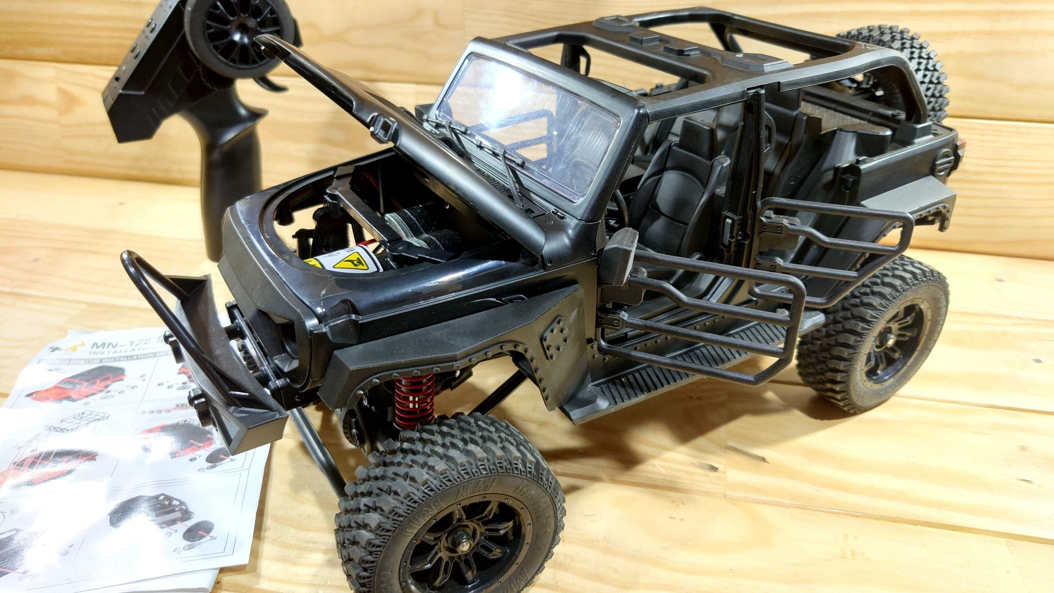 MN Model MN128 carros RC Jeep