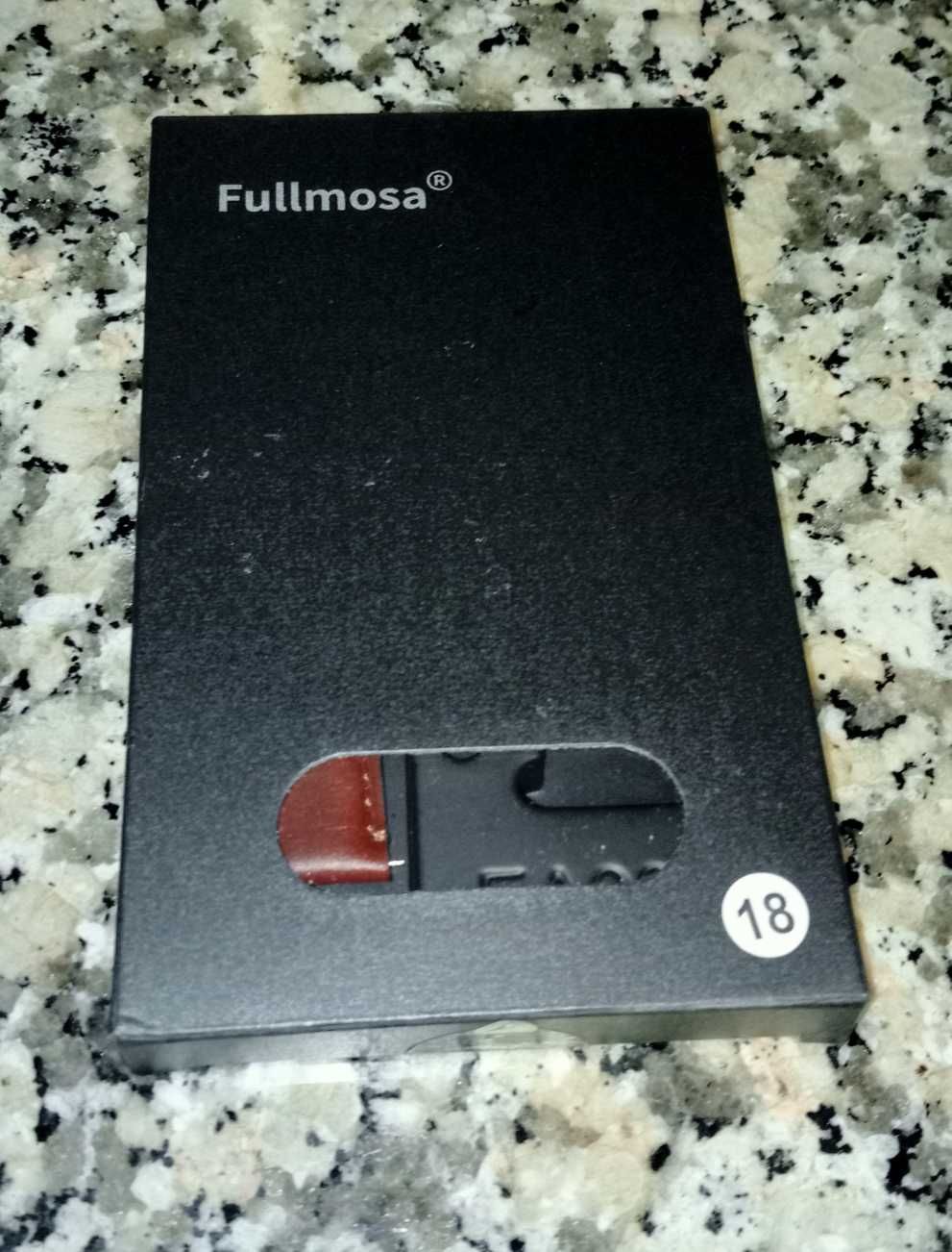 Bracelete de couro da Fullmosa. Novo!