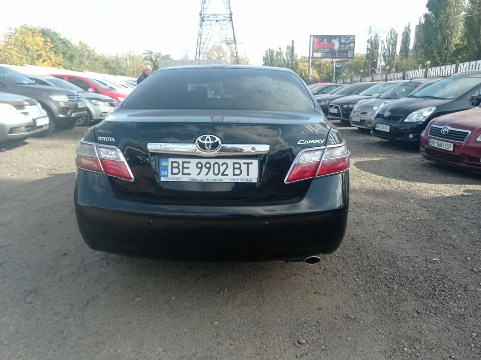 Toyota Camry 2008 року 2,4 л. бензин