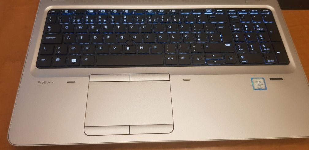 Portatil HP ProBook 650 G3 com cartão SIM ( Como novo )