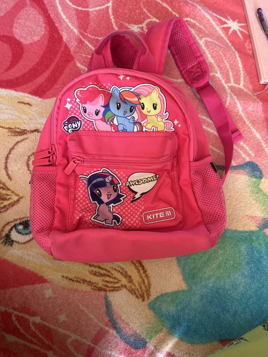 Рукзаки для дорослих та дітей